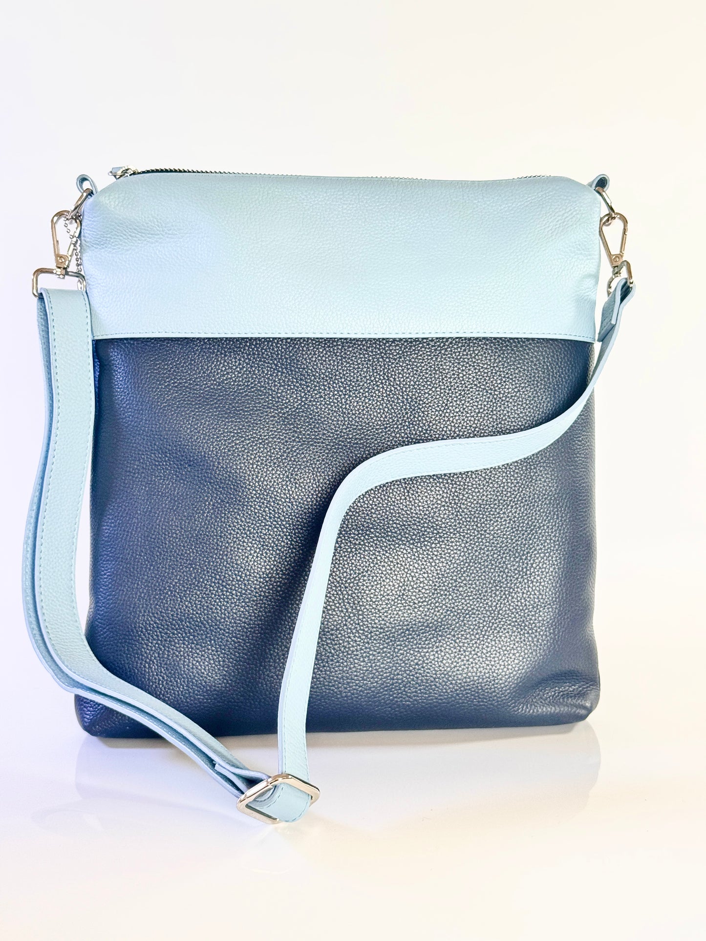 Messenger bag