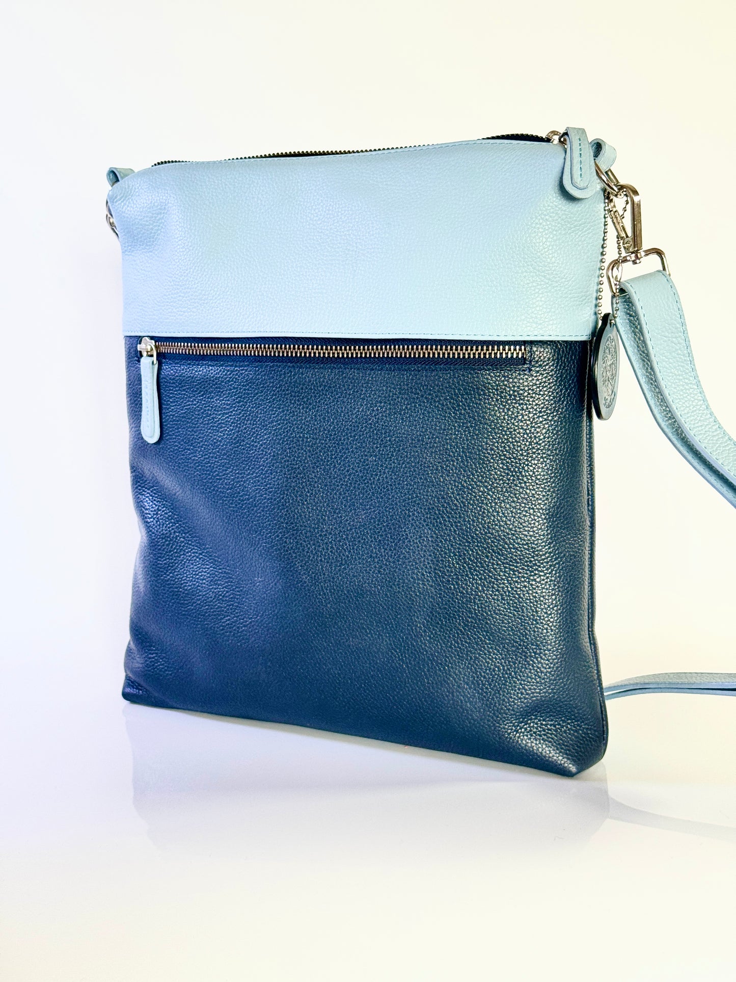 Messenger bag