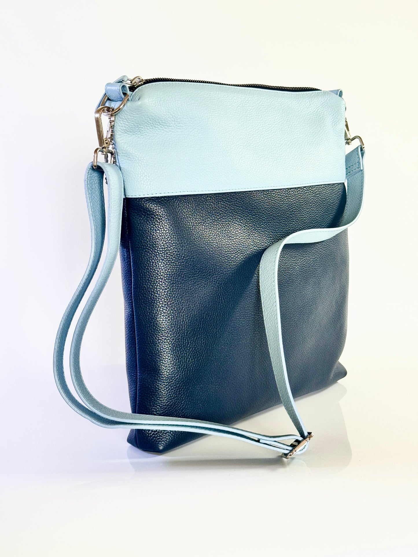 Messenger bag